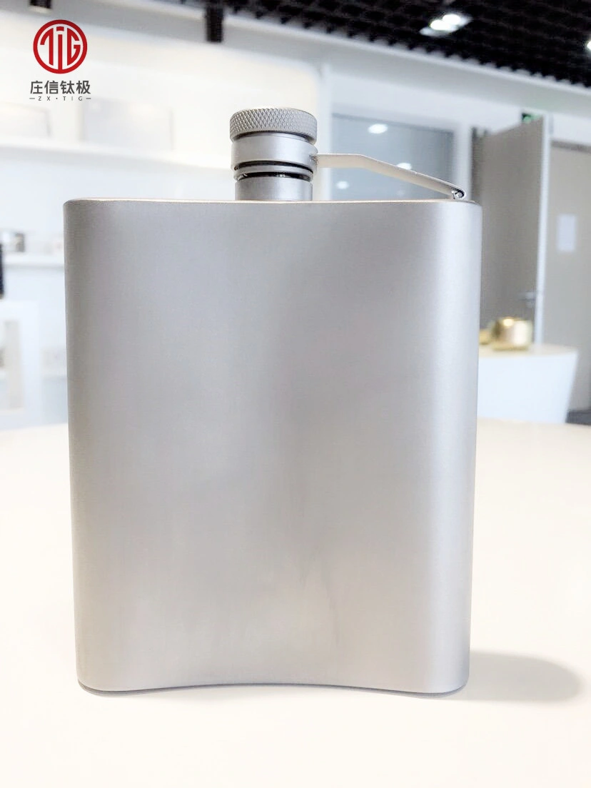High Quality Outdoor Climbing Camping Hip Flask Titanium Wine Flask Products